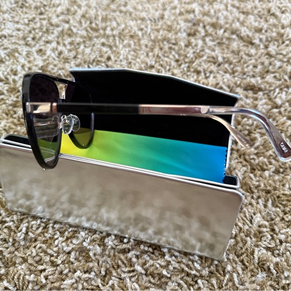 QUAY High Profile Sunglasses NWOT - Picture 8 of 10